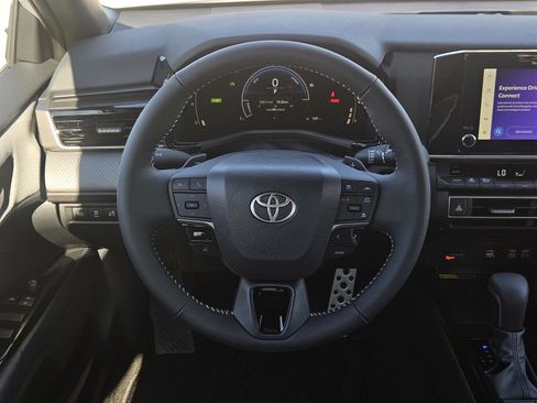New 2026 Toyota Camry SE image 14