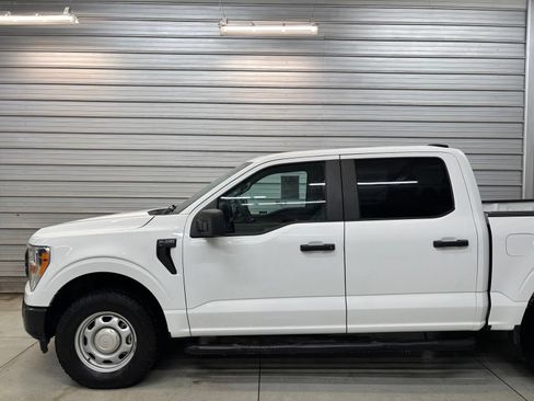 Used 2022 Ford F150 XL w/ FX4 Off-Road Package AWD/4WD image 3