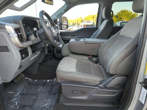Used 2023 Ford F350 XLT AWD/4WD image 18