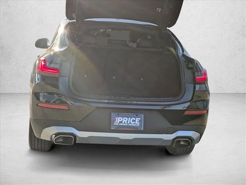 Used 2022 BMW X4 xDrive30i w/ Convenience Package image 6