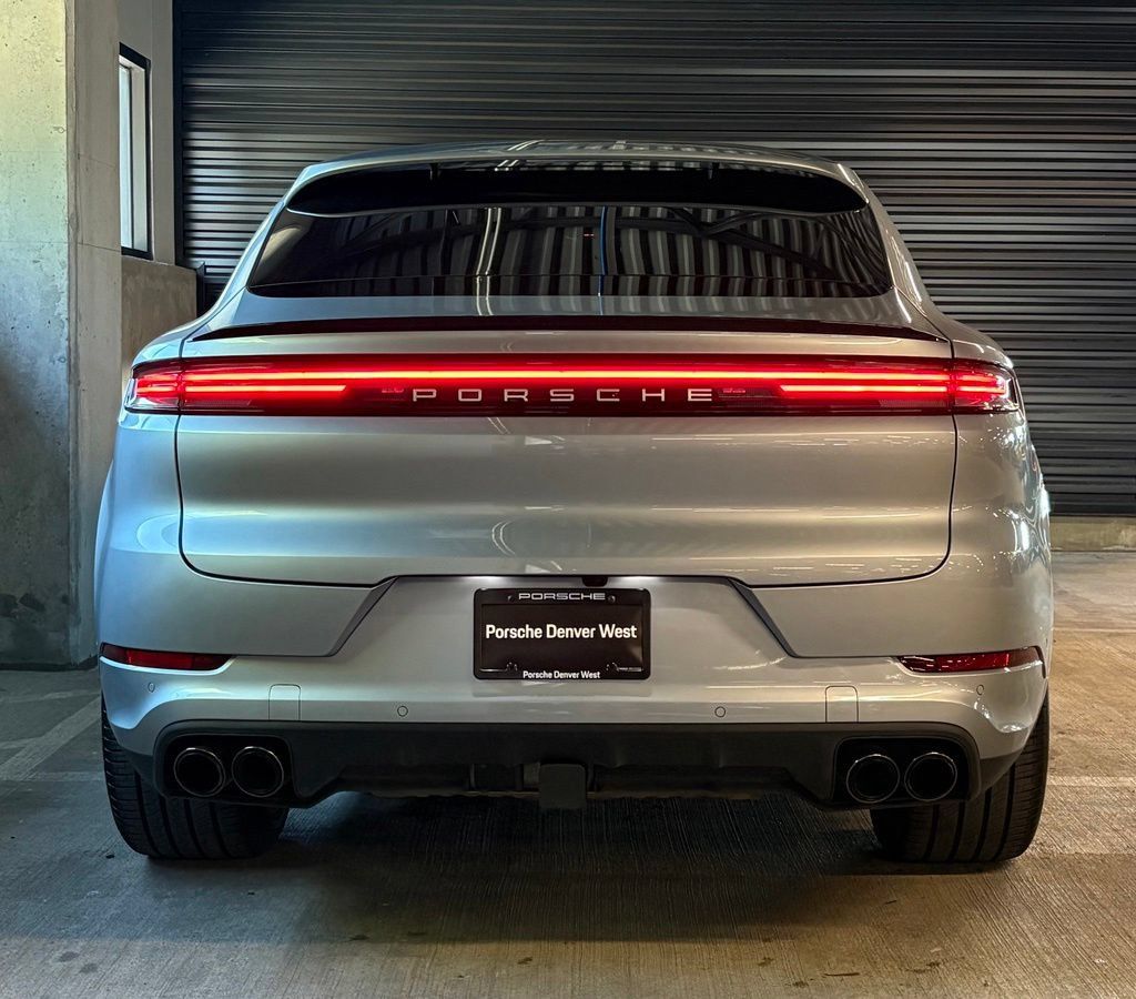 Used 2026 Porsche Cayenne Coupe AWD/4WD image 7