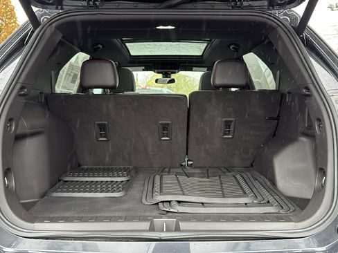 Used 2022 Chevrolet Equinox RS w/ RS Leather Package image 28