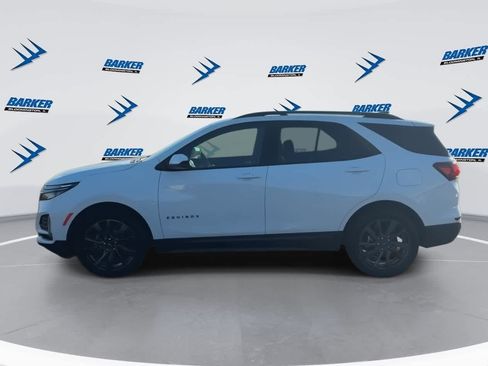 Used 2022 Chevrolet Equinox RS w/ LPO, Floor Liner Package image 5
