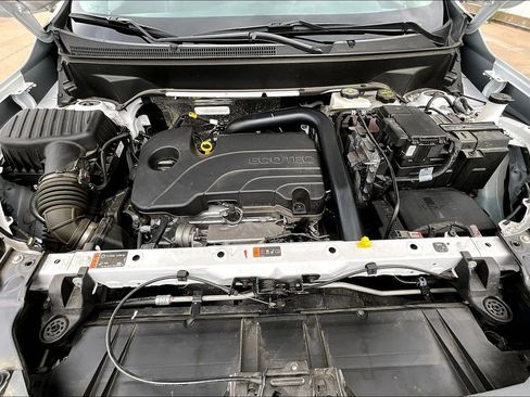 Used 2024 GMC Terrain SLE image 12