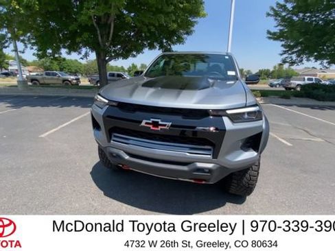 Used 2023 Chevrolet Colorado ZR2 w/ ZR2 Convenience Package III AWD/4WD image 3