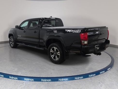 Used 2016 Toyota Tacoma TRD Sport w/ Towing Package AWD/4WD image 8