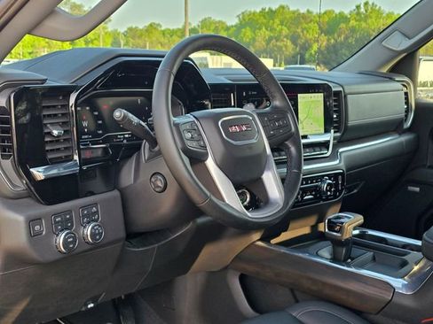 Used 2024 GMC Sierra 1500 SLT w/ SLT Premium Plus Package image 26
