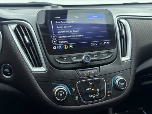 Used 2022 Chevrolet Malibu LS FWD image 34