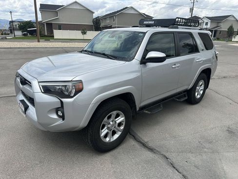 Used 2021 Toyota 4Runner SR5 w/ Wilderness Package (TMS) AWD/4WD image 6