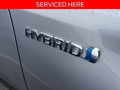 Used 2018 Toyota RAV4 Limited image 4