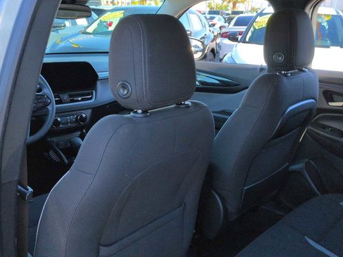 Used 2025 Chevrolet TrailBlazer LS image 19