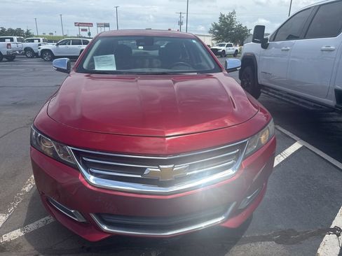 Used 2014 Chevrolet Impala LT FWD image 2