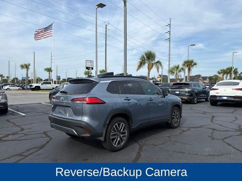 Used 2026 Toyota Corolla Cross XLE w/ Convenience Package FWD image 5