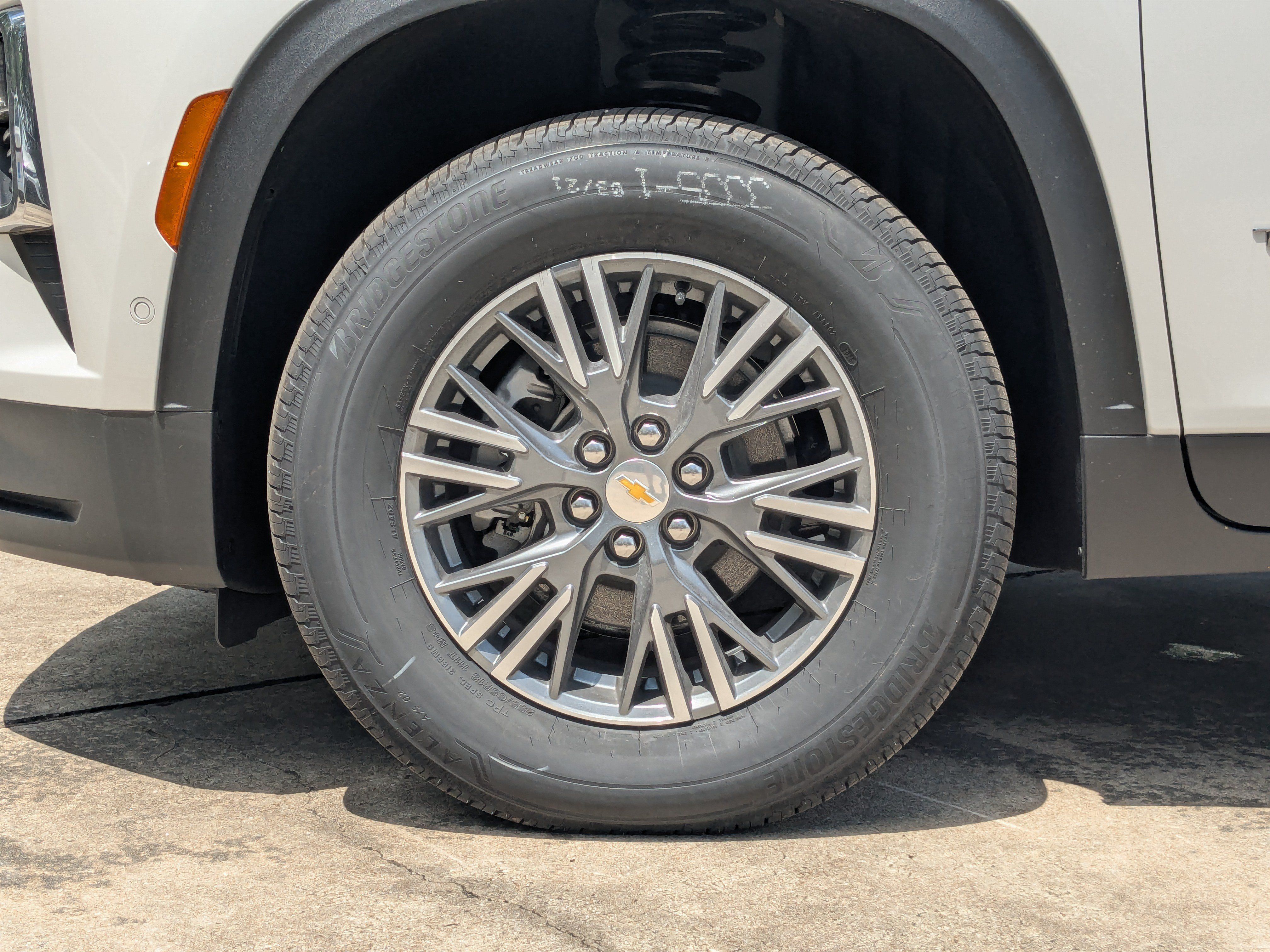 New 2025 Chevrolet Traverse LT w/ Enhanced Driving Package AWD/4WD image 20