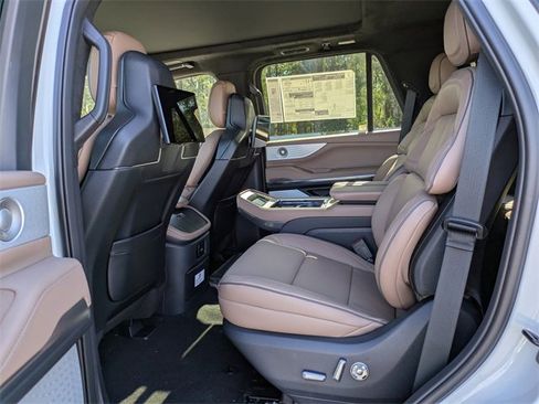 New 2025 Lincoln Navigator Black Label image 13