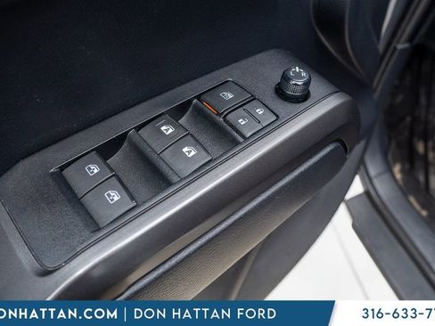 Used 2020 Toyota Tacoma TRD Sport AWD/4WD image 14