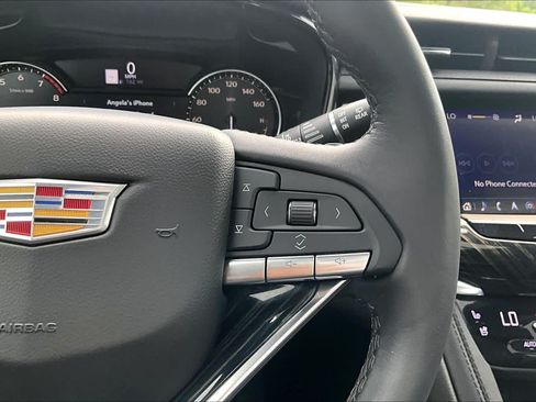 Used 2024 Cadillac XT6 Premium Luxury FWD image 21