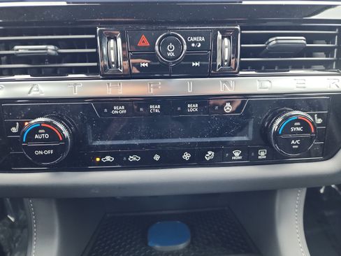 New 2026 Nissan Pathfinder SL AWD/4WD image 15