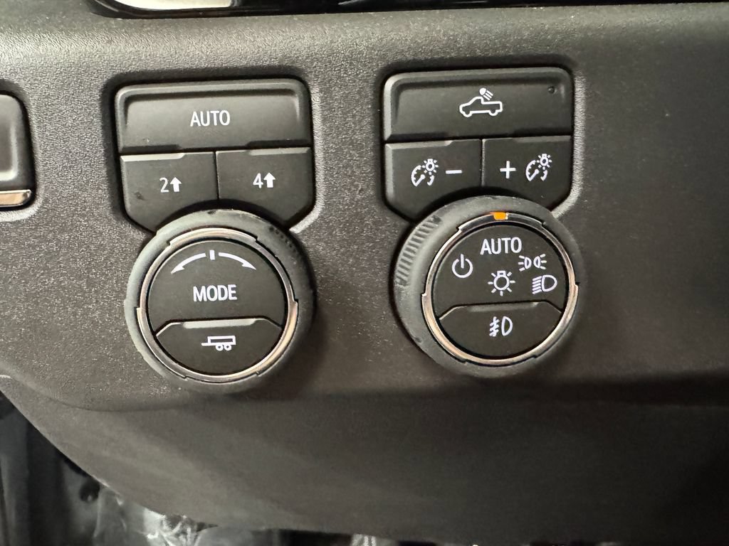 New 2026 Chevrolet Silverado 1500 RST AWD/4WD image 18