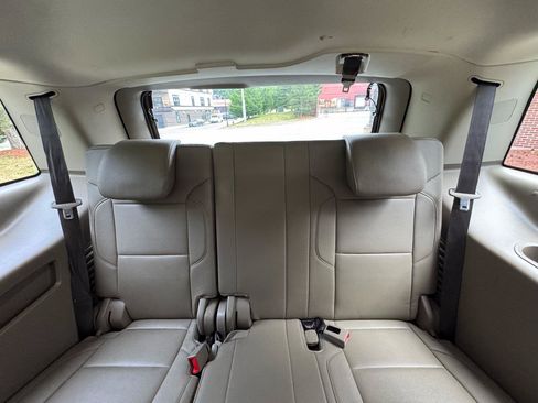 Used 2018 Chevrolet Tahoe LT AWD/4WD image 12