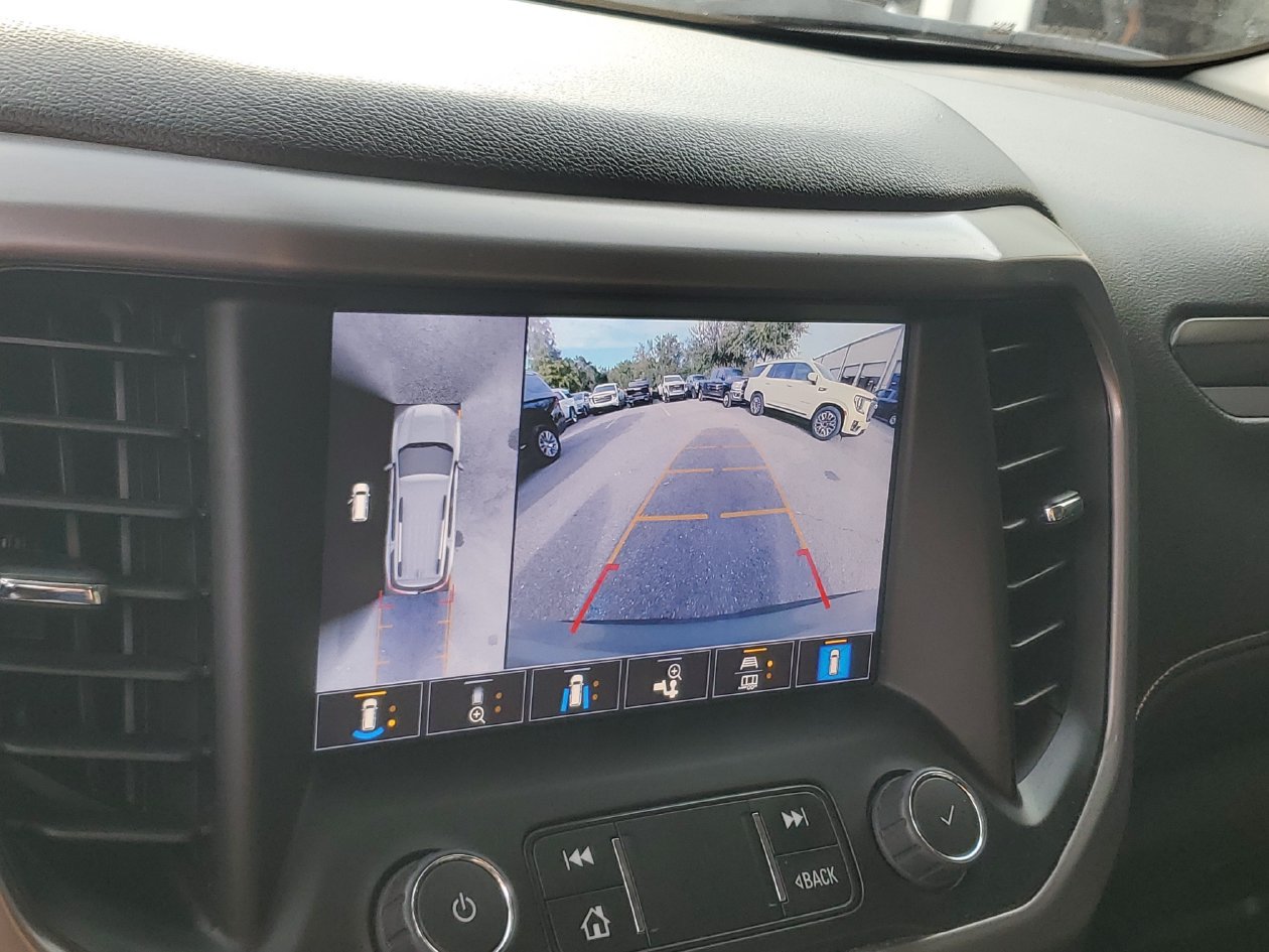 Used 2023 GMC Acadia AT4 w/ Technology Package AWD/4WD image 22