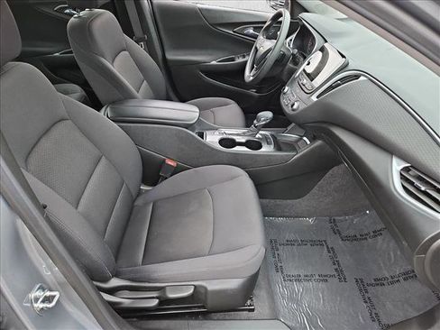 Used 2023 Chevrolet Malibu LT image 25
