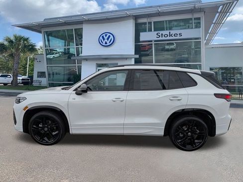 New 2026 Volkswagen Tiguan SE R-Line FWD image 7