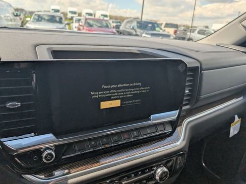 New 2026 GMC Sierra 1500 SLE AWD/4WD image 22