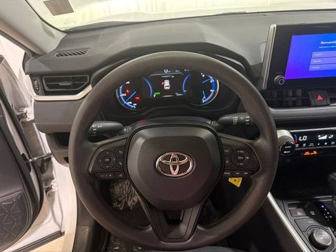 Used 2024 Toyota RAV4 LE AWD/4WD image 13