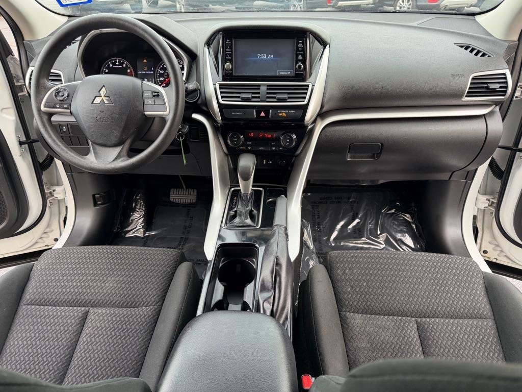 Used 2020 Mitsubishi Eclipse Cross ES FWD image 18