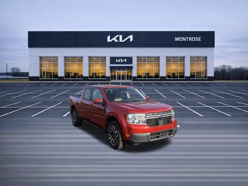 Used 2023 Ford Maverick Lariat w/ Lariat Luxury Package FWD image 3