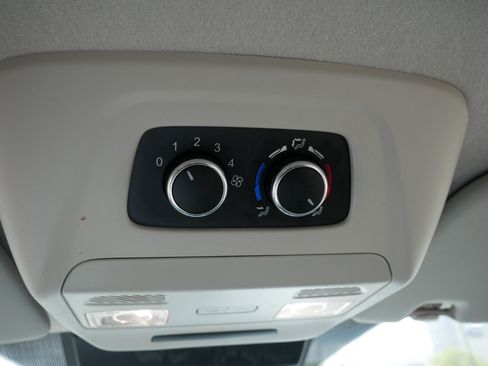 Certified 2024 Ford Transit 350 XLT RWD image 33