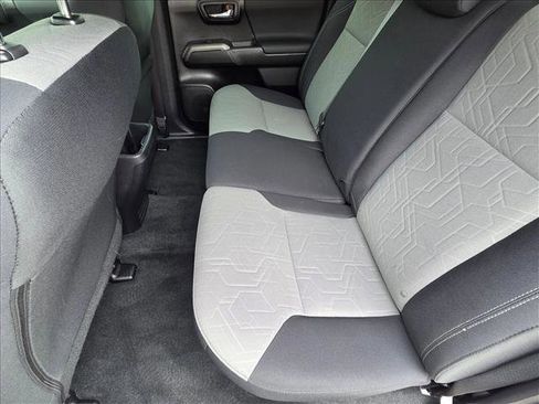 Certified 2022 Toyota Tacoma TRD Sport w/ Technology Package image 17