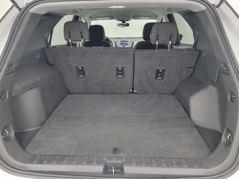 Used 2019 Chevrolet Equinox LT FWD image 28