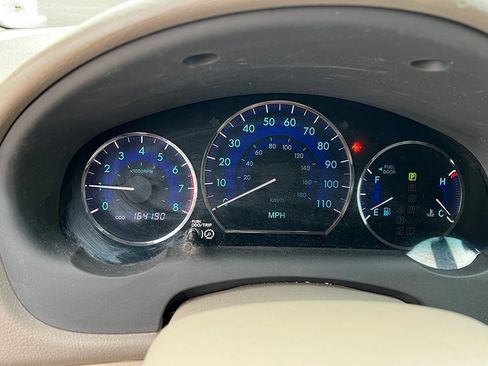 Used 2009 Toyota Sienna LE image 16