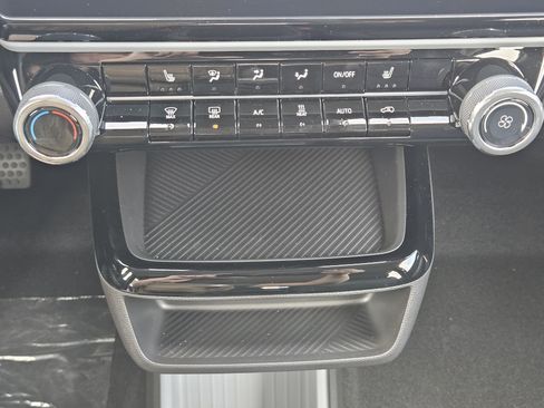 New 2027 Chevrolet Bolt LT w/ Comfort Package FWD image 14