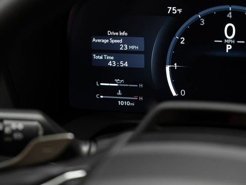 Used 2024 Lexus GX 550 w/ Accessory Package (2T) image 17