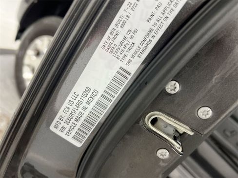 Used 2024 RAM 2500 Laramie image 28