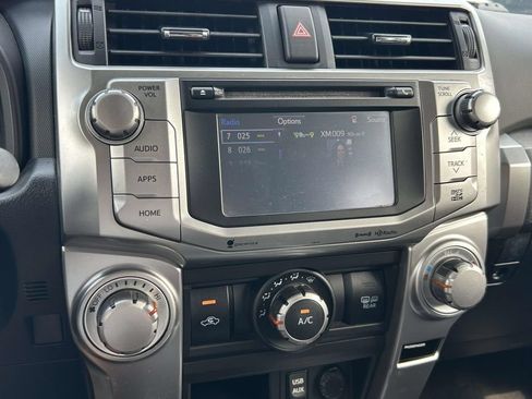 Used 2016 Toyota 4Runner SR5 AWD/4WD image 22