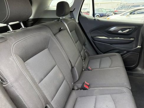 Used 2022 GMC Terrain SLE w/ Driver Convenience Package FWD image 28