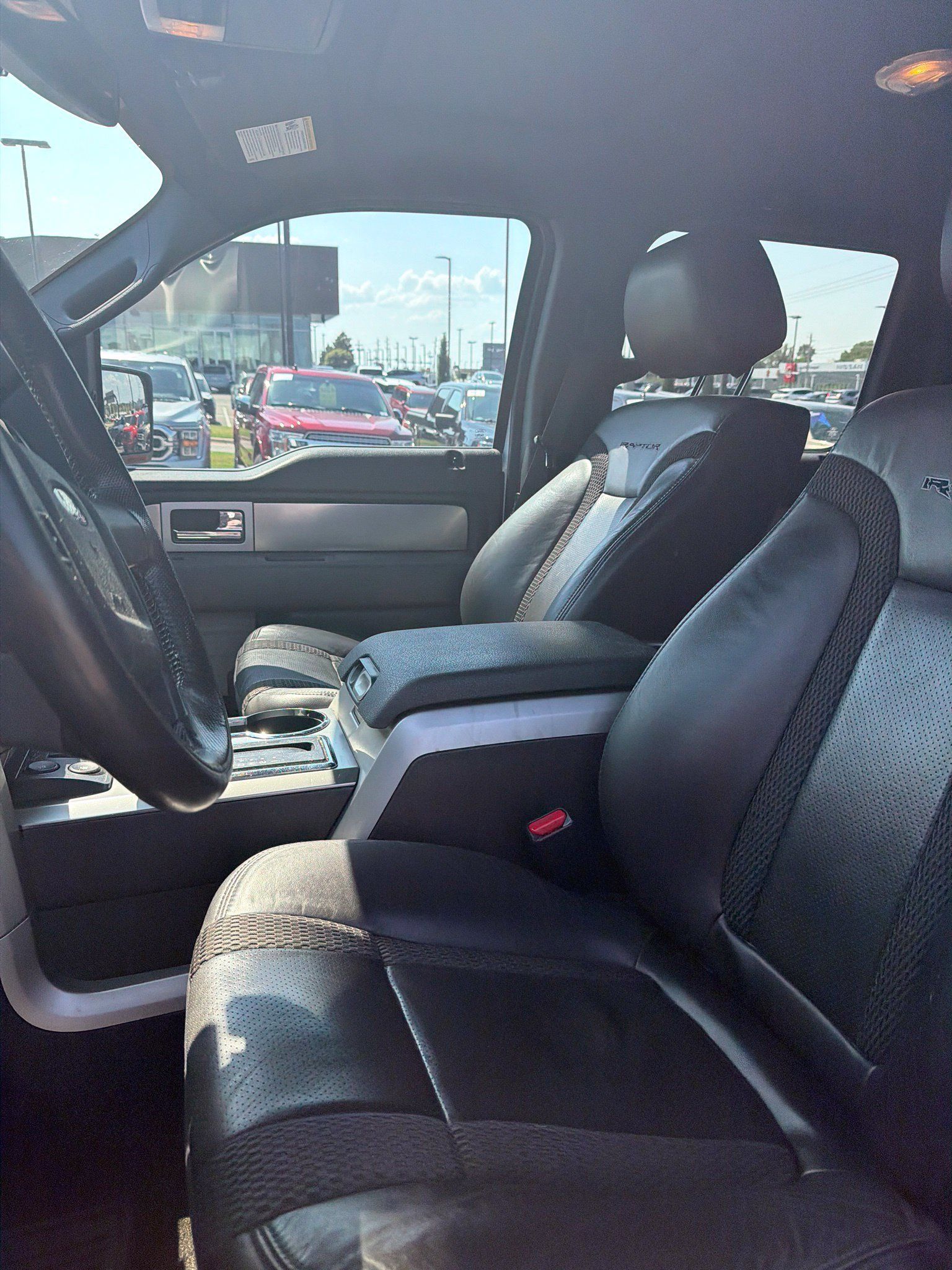 Used 2014 Ford F150 Raptor w/ Equipment Group 801A Luxury AWD/4WD image 6