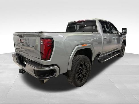 Used 2026 GMC Sierra 2500 Denali w/ Denali Reserve Package AWD/4WD image 5