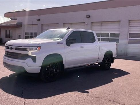 Used 2022 Chevrolet Silverado 1500 RST image 5