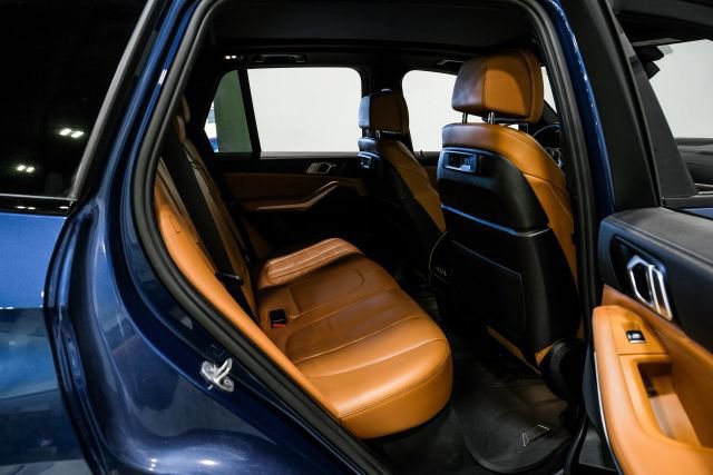 Used 2022 BMW X5 sDrive40i w/ M Sport Package RWD image 30