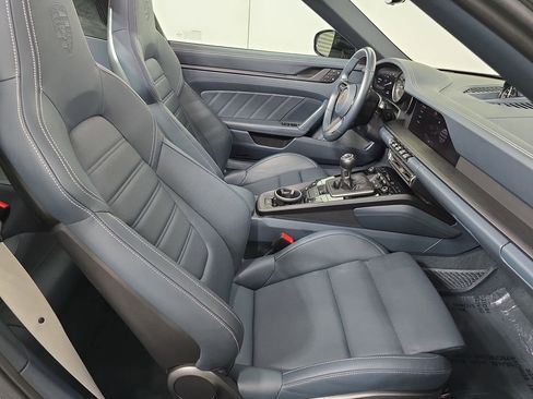 Certified 2024 Porsche 911 Targa 4 GTS AWD/4WD image 27