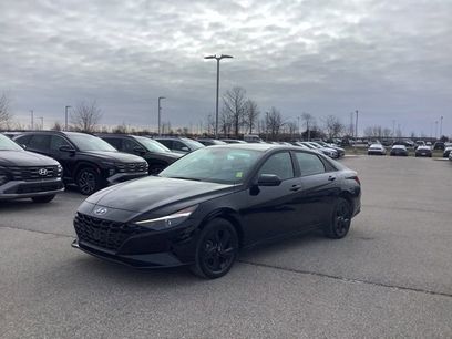 Certified 2023 Hyundai Elantra SEL w/ Preferred Accessory Package