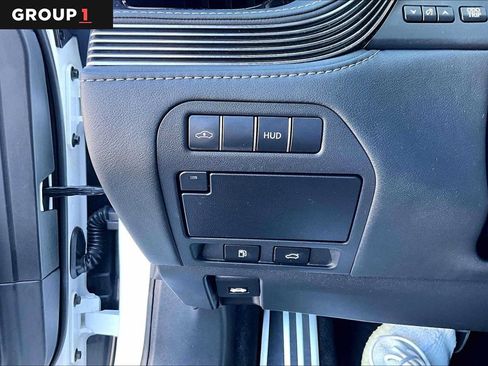 Used 2024 Lexus LS 500 F Sport w/ Dynamic Handling Package RWD image 33