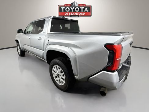 Certified 2026 Toyota Tacoma SR5 AWD/4WD image 5