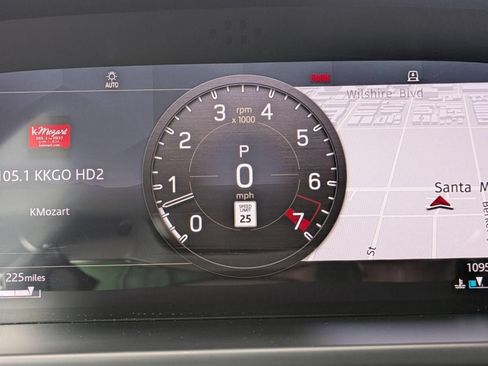 Used 2020 Land Rover Defender 110 HSE AWD/4WD image 18