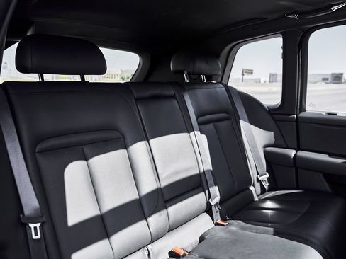 Used 2020 Rolls-Royce Cullinan AWD/4WD image 47
